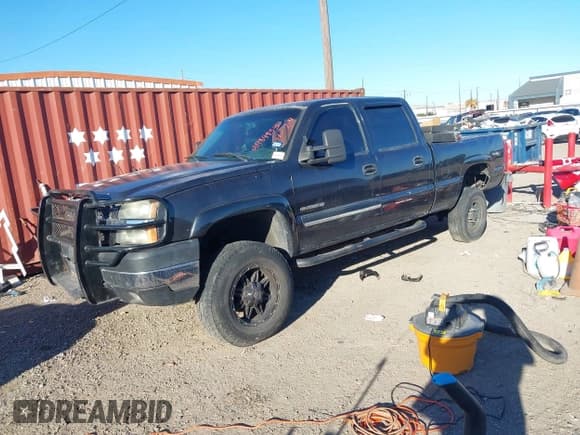 ✅ 2004 Chevrolet Silverado 2500HD LS • VIN: 1GCHC23U64F240015 • Лот: 41489933. Опубликован ранее на IAAI с пробегом 460 307 миль. Бесплатный доступ к архиву аукционных продаж из США и подробный отчёт об истории автомобиля на DreamBid. Изображение 17.