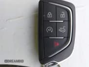 ✅ 2025 Cadillac CT5-V • VIN: 1G6DV5RW8S0111957 • Lot: 41623951. Wystawiony na IAAI z przebiegiem 1 212 mil. Bezpłatny archiwum sprzedaży aukcyjnych z USA i szczegółowy raport historii pojazdu na DreamBid. Zdjęcie 11.