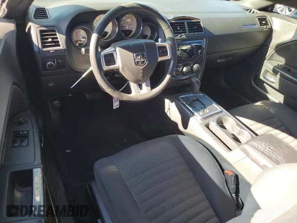 ✅ 2014 Dodge Challenger SXT • VIN: 2C3CDYAG5EH110867 • Lot: 88953675. Wystawiony na Copart z przebiegiem 164 851 mil. Bezpłatny archiwum sprzedaży aukcyjnych z USA i szczegółowy raport historii pojazdu na DreamBid. Zdjęcie 8.