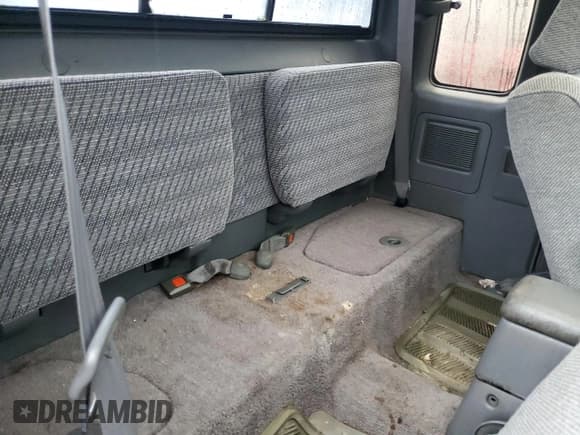 ✅ 1993 Toyota Pickup SR5 • VIN: JT4VN13G5P5104664 • Лот: 92746735. Опубликован ранее на Copart с пробегом 233 787 миль. Бесплатный доступ к архиву аукционных продаж из США и подробный отчёт об истории автомобиля на DreamBid. Изображение 10.