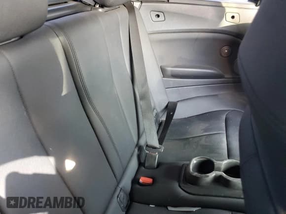 ✅ 2017 BMW 2 Series M240i • VIN: WBA2L1C39HV666863 • Lot: 72088174. Wystawiony na Copart z przebiegiem 56 480 mil. Bezpłatny archiwum sprzedaży aukcyjnych z USA i szczegółowy raport historii pojazdu na DreamBid. Zdjęcie 10.