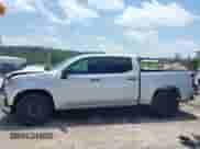 2020 Chevrolet Silverado 1500 Custom z VIN 1GCPYBEK5LZ182789, wystawiony jako IAAI lot #42729730 z przebiegiem 64 049 mil mil oraz . Historia ofert i sprzedaży dostępna na DreamBid. Obrazek 14.