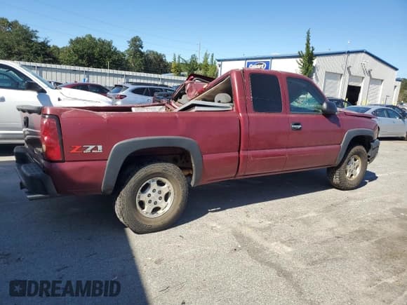 ✅ 2004 Chevrolet Silverado 1500 Z71 • VIN: 1GCEK19T74E225642 • Лот: 75848164. Опубликован ранее на Copart с пробегом Не указан. Бесплатный доступ к архиву аукционных продаж из США и подробный отчёт об истории автомобиля на DreamBid. Изображение 3.