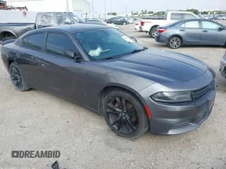 ✅ 2018 Dodge Charger SXT • VIN: 2C3CDXBG5JH289351 • Lot: 43086872. Wystawiony na IAAI z przebiegiem 90 014 mil. Bezpłatny archiwum sprzedaży aukcyjnych z USA i szczegółowy raport historii pojazdu na DreamBid. Zdjęcie 1.