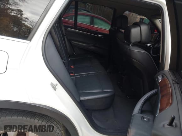 ✅ 2013 BMW X5 xDrive35i • VIN: 5UXZV4C54D0E00173 • Лот: 43681250. Опубликован ранее на IAAI с пробегом 141 034 миль. Бесплатный доступ к архиву аукционных продаж из США и подробный отчёт об истории автомобиля на DreamBid. Изображение 8.