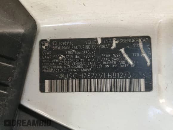 1997 BMW 3 Series Z3 1.9 with VIN 4USCH7327VLB81273, listed as a Copart auction lot 87488905 with 257,564 mi miles and Clean title. Bid and sale history available at DreamBid. Image 12.