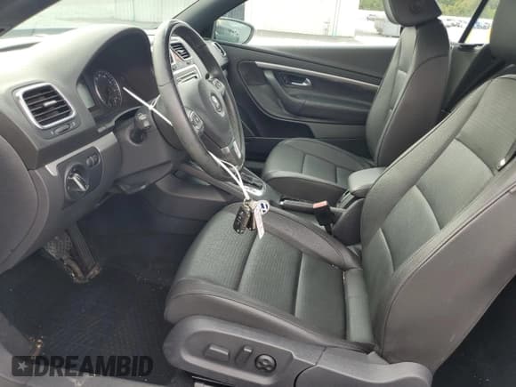 ✅ 2012 Volkswagen Eos Komfort • VIN: WVWBW7AH9CV017343 • Lot: 91762715. Listed on Copart with 26,257 mi. Free auction sales archive from the USA and detailed vehicle history report at DreamBid. Image 7.