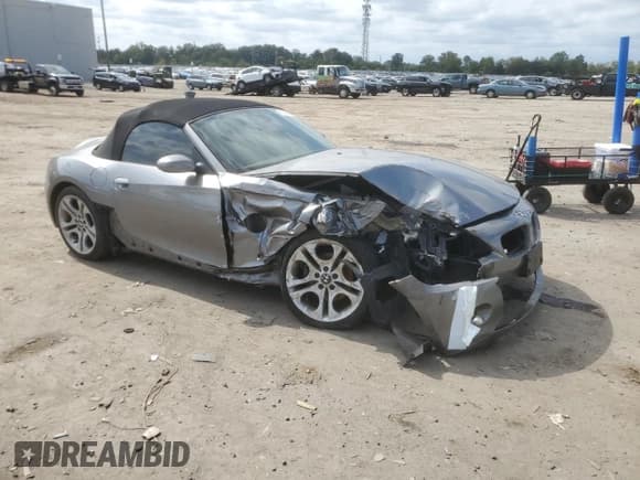 ✅ 2003 BMW Z4 3.0i • VIN: 4USBT53463LT24269 • Лот: 81150445. Опубликован ранее на Copart с пробегом 154 094 миль. Бесплатный доступ к архиву аукционных продаж из США и подробный отчёт об истории автомобиля на DreamBid. Изображение 4.