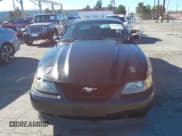 ✅ 2001 Ford Mustang GT Deluxe • VIN: 1FAFP42X41F158269 • Лот: 43804443. Опубликован ранее на IAAI с пробегом 136 530 миль. Бесплатный доступ к архиву аукционных продаж из США и подробный отчёт об истории автомобиля на DreamBid. Изображение 12.