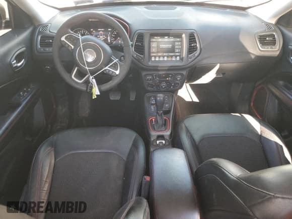 ✅ 2021 Jeep Compass Trailhawk • VIN: 3C4NJDDBXMT590531 • Lot: 86219185. Listed on Copart with 58,645 mi. Free auction sales archive from the USA and detailed vehicle history report at DreamBid. Image 8.
