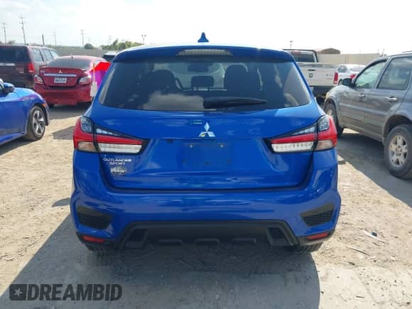 2021 Mitsubishi Outlander ES с VIN JA4APUAU7MU012132, выставлен на аукционе IAAI как лот 43270618 с пробегом 42 128 миль миль и . История ставок и продаж доступна на DreamBid. Изображение 17.