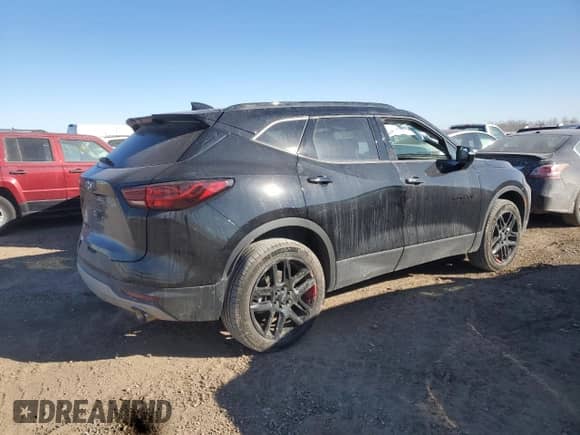 2024 Chevrolet Blazer LT z VIN 3GNKBJR44RS195421, wystawiony jako Copart lot #88692715 z przebiegiem 12 113 mil mil oraz Szkoda całkowita • Salvage title. Historia ofert i sprzedaży dostępna na DreamBid. Obrazek 3.