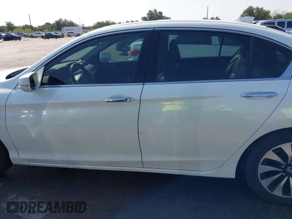 ✅ 2017 Honda Accord EX-L • VIN: JHMCR6F50HC008570 • Lot: 43246012. Listed on IAAI with 208,371 mi. Free auction sales archive from the USA and detailed vehicle history report at DreamBid. Image 15.