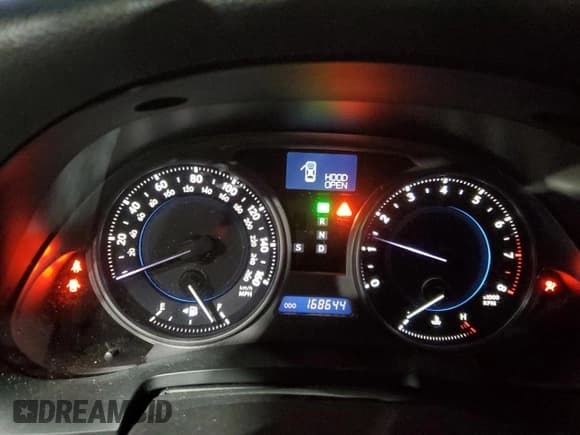 ✅ 2008 Lexus IS 350 • VIN: JTHBE262785019754 • Lot: 82154085. Listed on Copart with 168,644 mi. Free auction sales archive from the USA and detailed vehicle history report at DreamBid. Image 9.