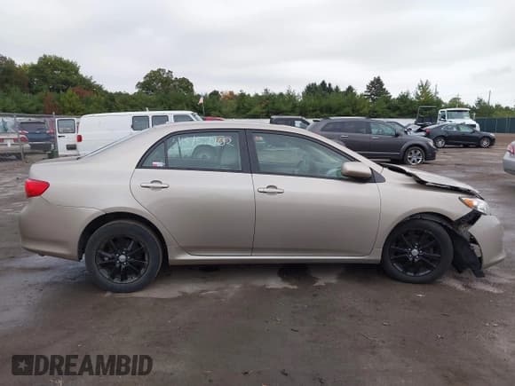 ✅ 2009 Toyota Corolla LE • VIN: 2T1BU40E99C151745 • Лот: 43453902. Опубликован ранее на IAAI с пробегом 198 885 миль. Бесплатный доступ к архиву аукционных продаж из США и подробный отчёт об истории автомобиля на DreamBid. Изображение 13.