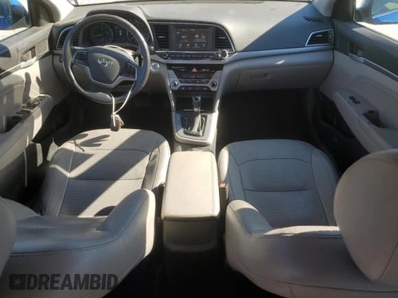 ✅ 2017 Hyundai Elantra Limited • VIN: KMHD84LF4HU225765 • Lot: 87038995. Listed on Copart with 132,301 mi. Free auction sales archive from the USA and detailed vehicle history report at DreamBid. Image 8.