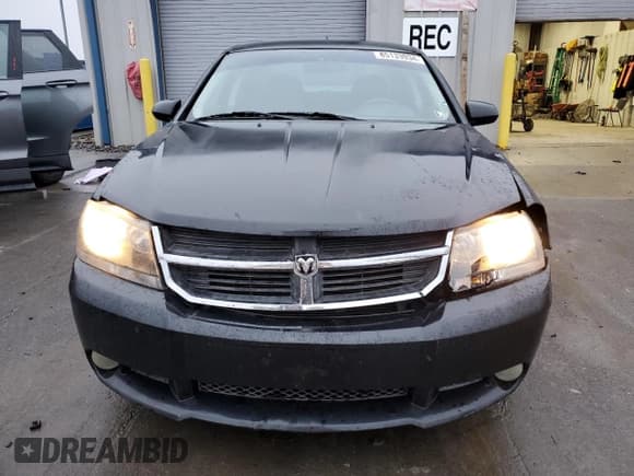 ✅ 2008 Dodge Avenger R/T • VIN: 1B3LC76M98N559621 • Лот: 85133934. Опубликован ранее на Copart с пробегом 139 010 миль. Бесплатный доступ к архиву аукционных продаж из США и подробный отчёт об истории автомобиля на DreamBid. Изображение 5.