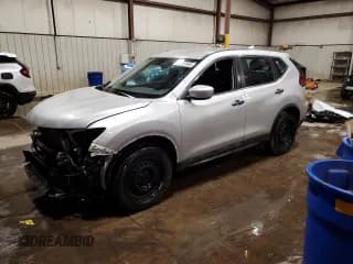 ✅ 2018 Nissan Rogue S • VIN: 5N1AT2MV1JC791681 • Лот: 92922945. Опубликован ранее на Copart с пробегом 57 230 миль. Бесплатный доступ к архиву аукционных продаж из США и подробный отчёт об истории автомобиля на DreamBid. Изображение 1.