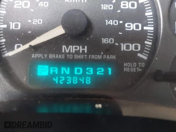 ✅ 2001 Chevrolet Silverado 2500HD LS • VIN: 1GCHK23U01F197127 • Лот: 42894034. Опубликован ранее на IAAI с пробегом 423 848 миль. Бесплатный доступ к архиву аукционных продаж из США и подробный отчёт об истории автомобиля на DreamBid. Изображение 7.