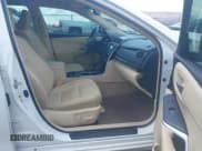 ✅ 2017 Toyota Camry XLE • VIN: 4T1BF1FKXHU296506 • Lot: 42591383. Wystawiony na IAAI z przebiegiem 82 114 mil. Bezpłatny archiwum sprzedaży aukcyjnych z USA i szczegółowy raport historii pojazdu na DreamBid. Zdjęcie 5.