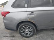 ✅ 2018 Mitsubishi Outlander ES • VIN: JA4AD2A33JJ001937 • Lot: 43758000. Listed on IAAI with 171,695 mi. Free auction sales archive from the USA and detailed vehicle history report at DreamBid. Image 19.