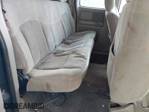 2002 Chevrolet Silverado 1500 with VIN 1GCEC19V32E254504, listed as a IAAI auction lot 42530534 with 403,239 mi miles and . Bid and sale history available at DreamBid. Image 8.