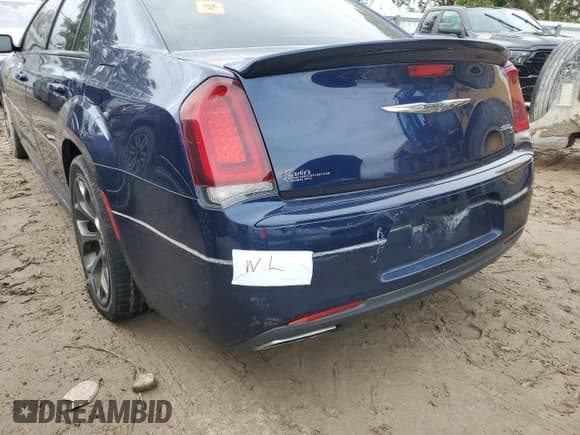 ✅ 2017 Chrysler 300 S Alloy Edition • VIN: 2C3CCABT3HH526748 • Lot: 74824434. Listed on Copart with 77,405 mi. Free auction sales archive from the USA and detailed vehicle history report at DreamBid. Image 12.
