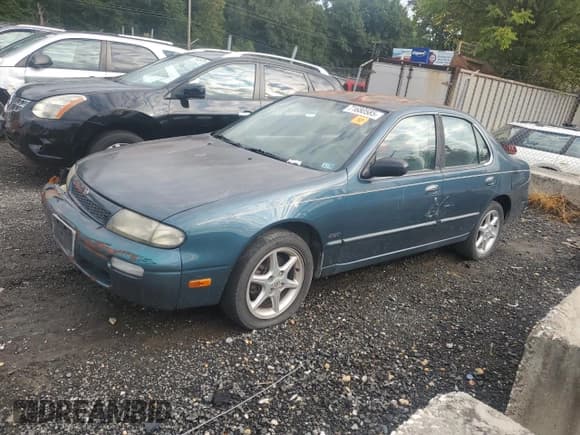 ✅ 1994 Nissan Altima XE • VIN: 1N4BU31D7RC249137 • Lot: 71680585. Listed on Copart with 197,219 mi. Free auction sales archive from the USA and detailed vehicle history report at DreamBid. Image 1.