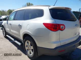 ✅ 2012 Chevrolet Traverse 2LT • VIN: 1GNKRJEDXCJ386349 • Lot: 43508072. Wystawiony na IAAI z przebiegiem 101 823 mil. Bezpłatny archiwum sprzedaży aukcyjnych z USA i szczegółowy raport historii pojazdu na DreamBid. Zdjęcie 3.