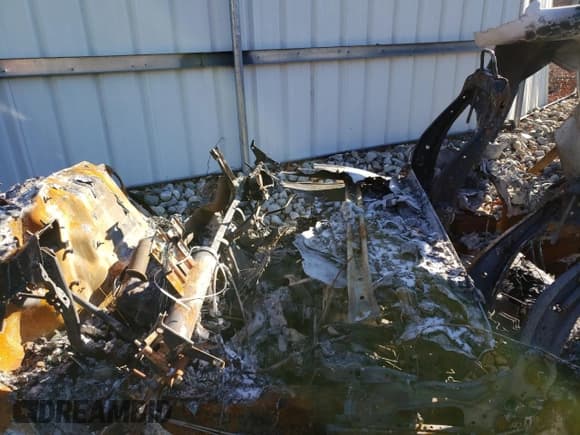 ✅ 2016 Ford F-150 XL • VIN: 1FTMF1E87GKD39924 • Lot: 81942254. Wystawiony na Copart z przebiegiem Nie podano. Bezpłatny archiwum sprzedaży aukcyjnych z USA i szczegółowy raport historii pojazdu na DreamBid. Zdjęcie 7.