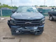 ✅ 2020 Chevrolet Silverado 1500 RST • VIN: 1GCRYEED7LZ360410 • Lot: 42698805. Wystawiony na IAAI z przebiegiem 49 027 mil. Bezpłatny archiwum sprzedaży aukcyjnych z USA i szczegółowy raport historii pojazdu na DreamBid. Zdjęcie 12.