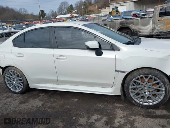 ✅ 2016 Subaru WRX STI • VIN: JF1VA2V63G9818135 • Лот: 41465148. Опубликован ранее на IAAI с пробегом 52 000 миль. Бесплатный доступ к архиву аукционных продаж из США и подробный отчёт об истории автомобиля на DreamBid. Изображение 14.
