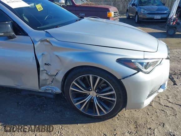 ✅ 2018 Infiniti Q60 Luxe • VIN: JN1EV7EK0JM342586 • Лот: 41207032. Опубликован ранее на IAAI с пробегом 42 628 миль. Бесплатный доступ к архиву аукционных продаж из США и подробный отчёт об истории автомобиля на DreamBid. Изображение 17.