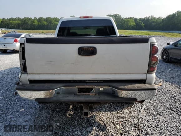 ✅ 2006 Chevrolet Silverado 2500HD LT3 • VIN: 1GCHK23U26F142623 • Лот: 59530695. Опубликован ранее на Copart с пробегом 126 350 миль. Бесплатный доступ к архиву аукционных продаж из США и подробный отчёт об истории автомобиля на DreamBid. Изображение 6.