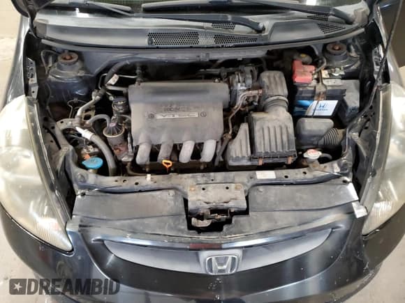 ✅ 2008 Honda Fit Sport • VIN: JHMGD386X8S058001 • Lot: 72388914. Listed on Copart with 174,132 mi. Free auction sales archive from the USA and detailed vehicle history report at DreamBid. Image 12.