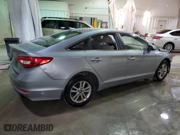 ✅ 2015 Hyundai Sonata SE • VIN: 5NPE24AF7FH149186 • Lot: 43932803. Listed on Copart with 89,164 mi. Free auction sales archive from the USA and detailed vehicle history report at DreamBid. Image 3.
