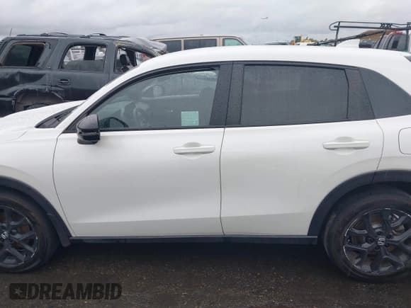 ✅ 2024 Honda HR-V Sport • VIN: 3CZRZ2H58RM749030 • Lot: 43385202. Listed on IAAI with 40,382 mi. Free auction sales archive from the USA and detailed vehicle history report at DreamBid. Image 14.