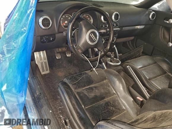 ✅ 2001 Audi TT • VIN: TRUTC28N611000313 • Lot: 71402535. Listed on Copart with Not provided. Free auction sales archive from the USA and detailed vehicle history report at DreamBid. Image 8.