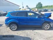 ✅ 2017 Ford Escape SE • VIN: 1FMCU9GD1HUC92014 • Лот: 42551395. Опубликован ранее на IAAI с пробегом 104 448 миль. Бесплатный доступ к архиву аукционных продаж из США и подробный отчёт об истории автомобиля на DreamBid. Изображение 13.