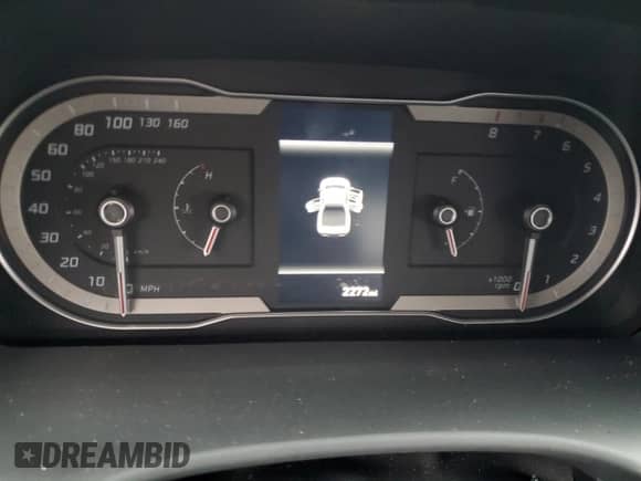 2024 Hyundai Santa Cruz SEL z VIN 5NTJBDDE3RH101529, wystawiony jako Copart lot #79864154 z przebiegiem 2 272 mil mil oraz Szkoda całkowita • Salvage title. Historia ofert i sprzedaży dostępna na DreamBid. Obrazek 9.