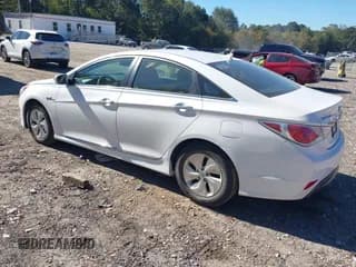 ✅ 2015 Hyundai Sonata • VIN: KMHEC4A47FA124612 • Лот: 43460321. Опубликован ранее на IAAI с пробегом 127 000 миль. Бесплатный доступ к архиву аукционных продаж из США и подробный отчёт об истории автомобиля на DreamBid. Изображение 3.