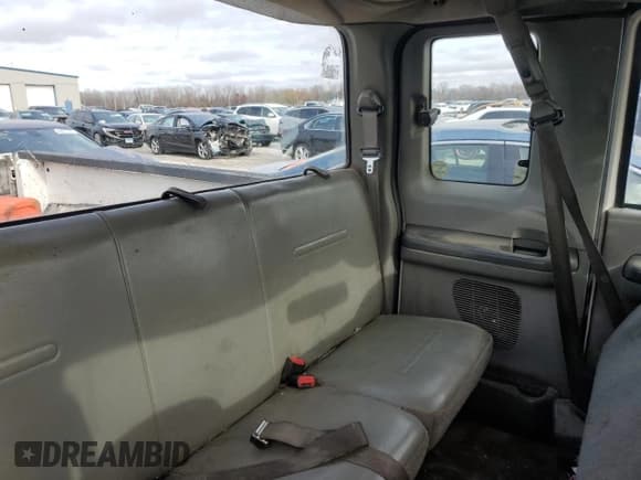 ✅ 2004 Ford F-250 XL • VIN: 1FTNX20L64EE00970 • Lot: 81579374. Listed on Copart with Not provided. Free auction sales archive from the USA and detailed vehicle history report at DreamBid. Image 10.