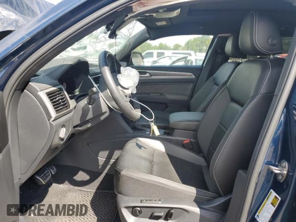 ✅ 2023 Volkswagen Atlas 2.0T SEL R-Line Black • VIN: 1V2SC2CA5PC223447 • Lot: 73005274. Wystawiony na Copart z przebiegiem 41 211 mil. Bezpłatny archiwum sprzedaży aukcyjnych z USA i szczegółowy raport historii pojazdu na DreamBid. Zdjęcie 7.