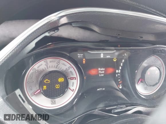 ✅ 2017 Dodge Challenger R/T • VIN: 2C3CDZBTXHH542859 • Lot: 43209477. Listed on IAAI with 66,771 mi. Free auction sales archive from the USA and detailed vehicle history report at DreamBid. Image 7.