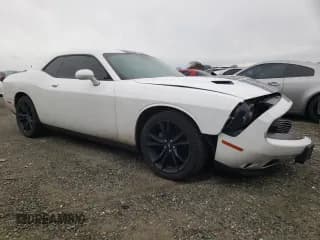 ✅ 2017 Dodge Challenger SXT • VIN: 2C3CDZAG4HH573206 • Lot: 45562223. Wystawiony na Copart z przebiegiem 70 502 mil. Bezpłatny archiwum sprzedaży aukcyjnych z USA i szczegółowy raport historii pojazdu na DreamBid. Zdjęcie 4.