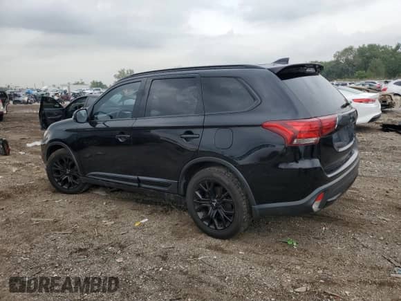 2018 Mitsubishi Outlander SE with VIN JA4AD3A36JZ018979, listed as a Copart auction lot 81616425 with 182,779 mi miles and Salvage title. Bid and sale history available at DreamBid. Image 2.