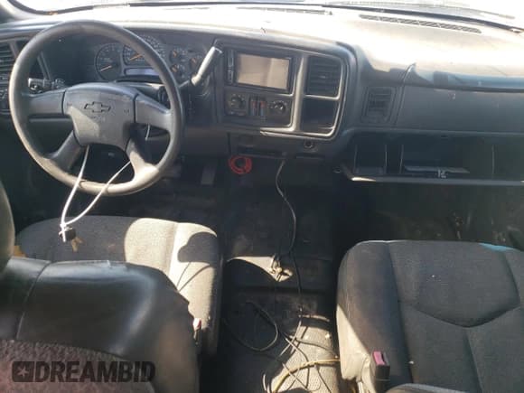 ✅ 2006 Chevrolet Silverado 1500 Work Truck • VIN: 1GCEC19V16Z125532 • Лот: 77407724. Опубликован ранее на Copart с пробегом 254 308 миль. Бесплатный доступ к архиву аукционных продаж из США и подробный отчёт об истории автомобиля на DreamBid. Изображение 8.