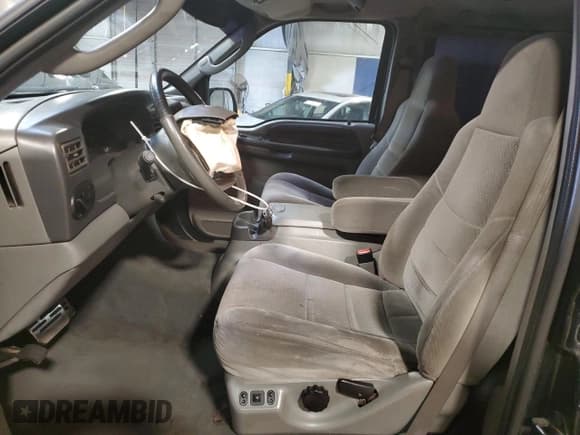 ✅ 2003 Ford Excursion Special Serv • VIN: 1FMNU41S63EA06700 • Лот: 52320015. Опубликован ранее на Copart с пробегом 224 158 миль. Бесплатный доступ к архиву аукционных продаж из США и подробный отчёт об истории автомобиля на DreamBid. Изображение 7.