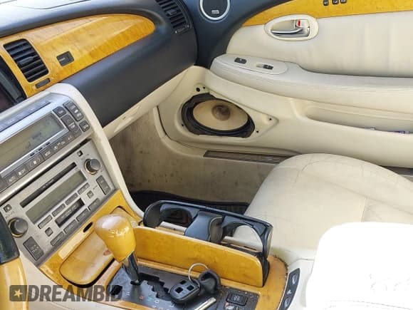 ✅ 2002 Lexus SC 430 • VIN: JTHFN48Y520021506 • Lot: 43888299. Listed on IAAI with 193,587 mi. Free auction sales archive from the USA and detailed vehicle history report at DreamBid. Image 20.