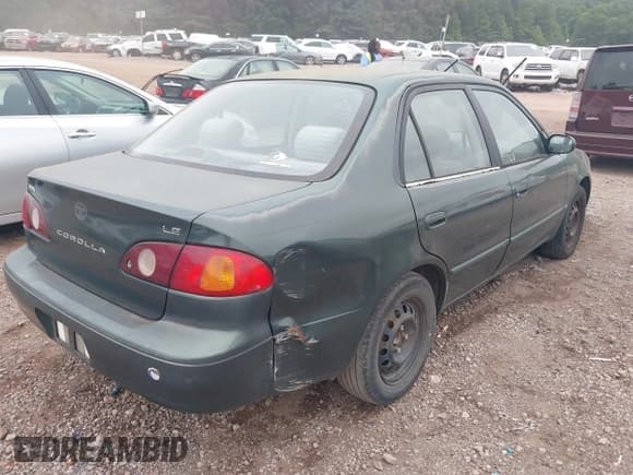 ✅ 2002 Toyota Corolla CE • VIN: 1NXBR12EX2Z564064 • Lot: 42896566. Wystawiony na IAAI z przebiegiem 230 621 mil. Bezpłatny archiwum sprzedaży aukcyjnych z USA i szczegółowy raport historii pojazdu na DreamBid. Zdjęcie 4.